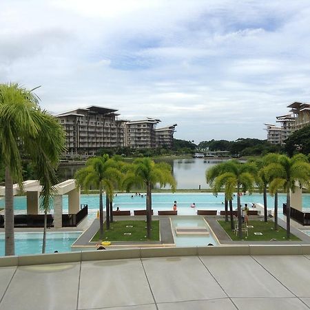 Pico Beach Front Condo Nasugbu Kültér fotó