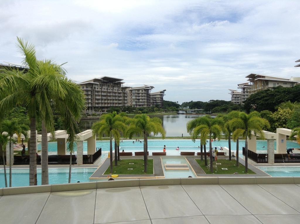 Pico Beach Front Condo Nasugbu Kültér fotó
